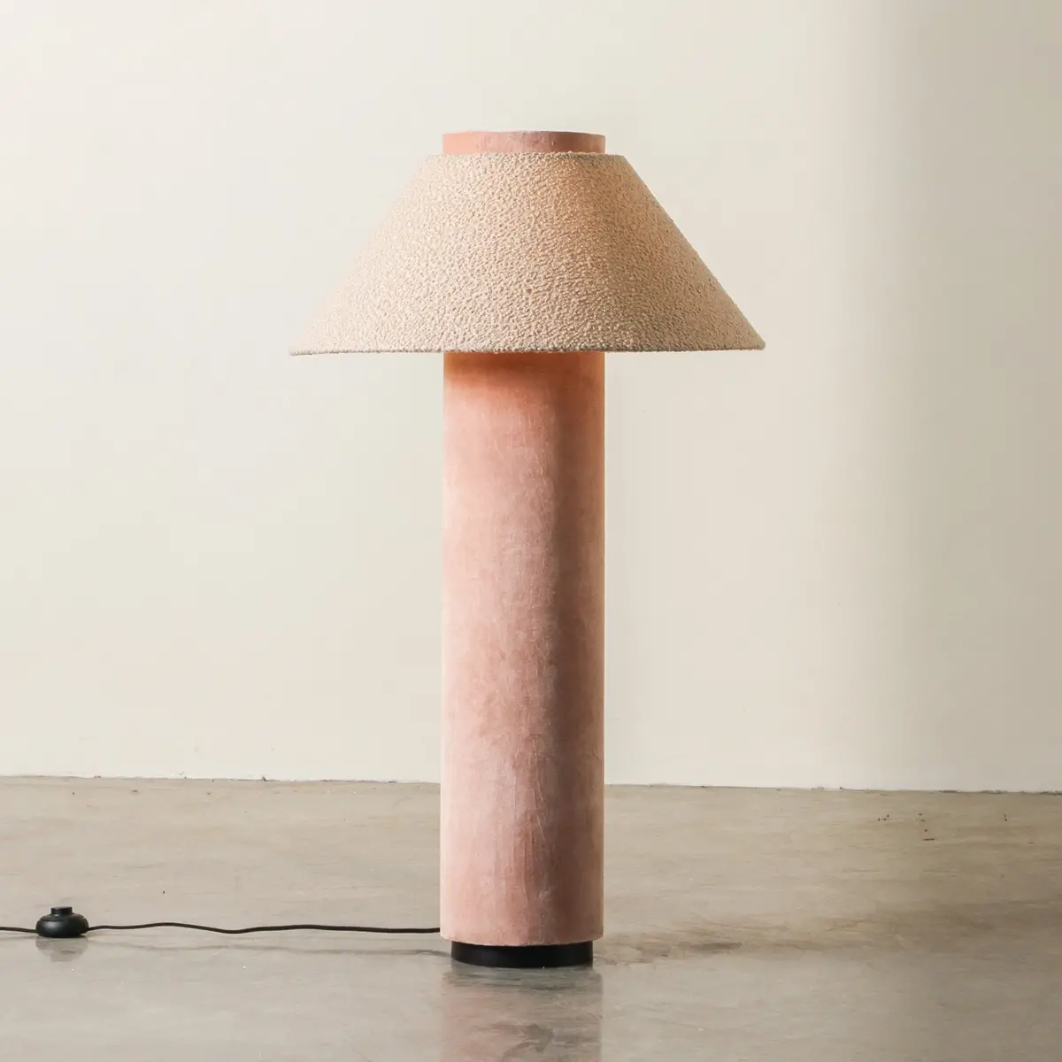 Terrace Floor Lamp Rose Dust 1