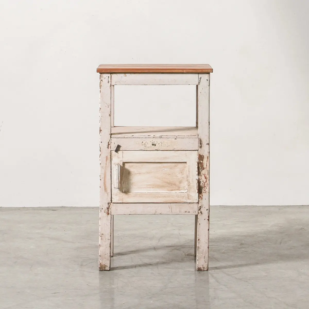 Vintage Indian Bedside Table 1
